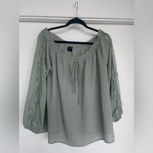 Off the shoulder blouse. In great condition, just don’t wear often enough